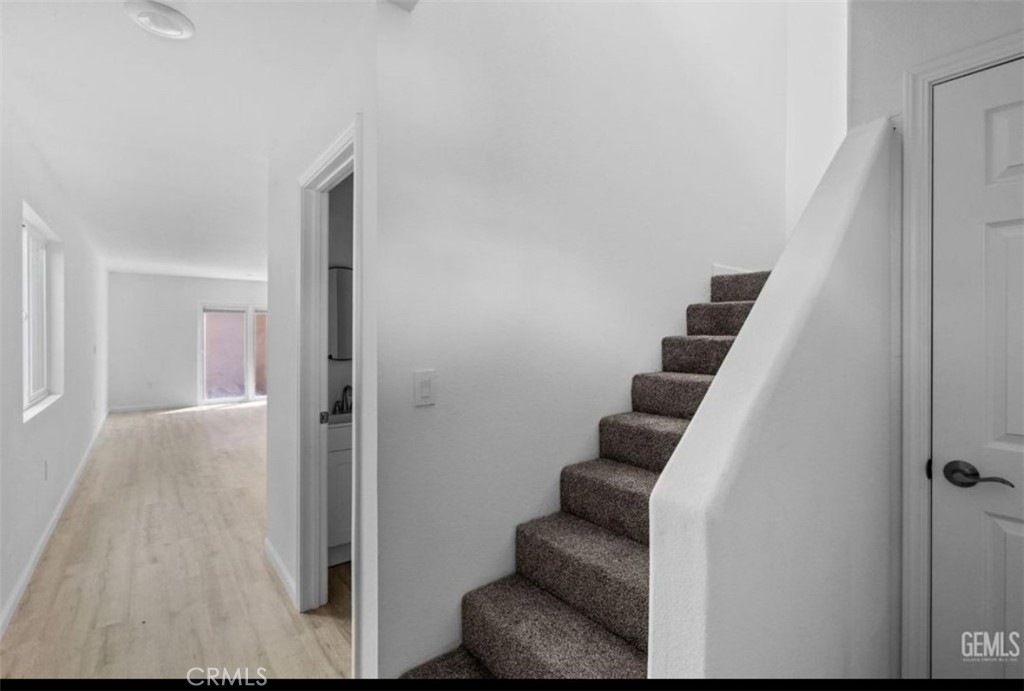 1413 Oregon Street Bakersfield, CA 93305 - Photo 4 of 7