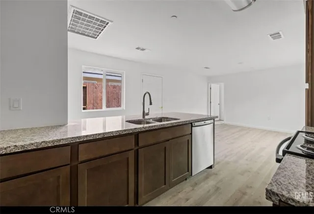 $2,250 | 1413 Oregon Street, Bakersfield, CA 93305