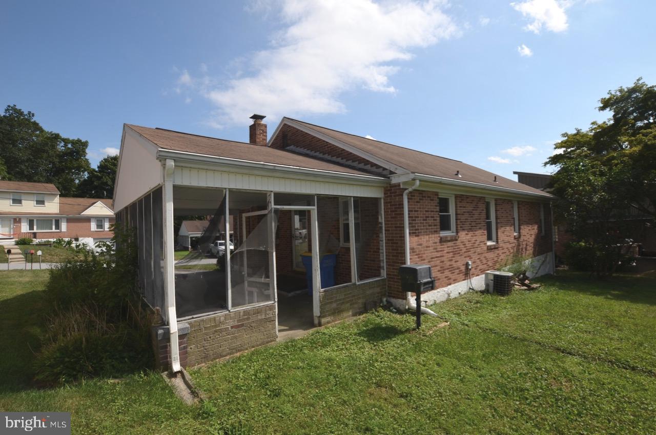2162 Fineview Road York, PA 17406 - Photo 9 of 30 Gallery Image 9