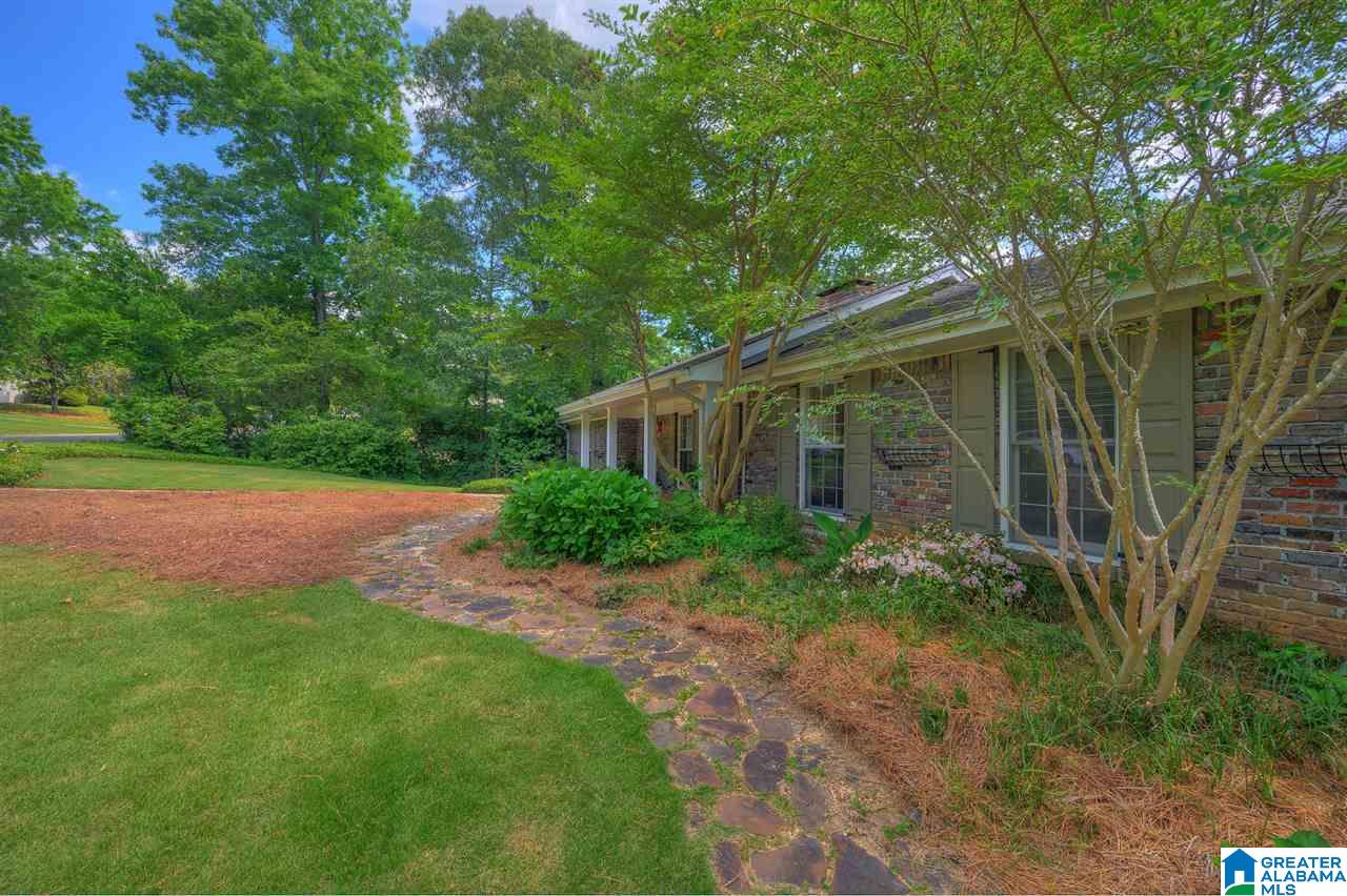 3561 Spring Valley Terrace Birmingham, AL 35223 - Photo 5 of 44