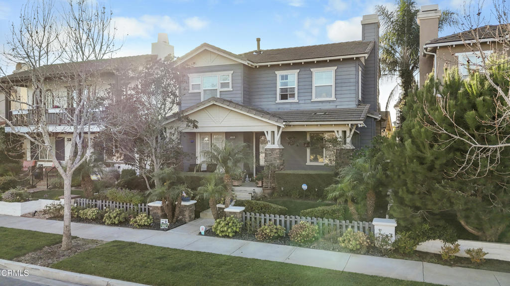 1365 Donegal Way Oxnard, CA 93035 - Photo 34 of 34 a front view of a house with a garden