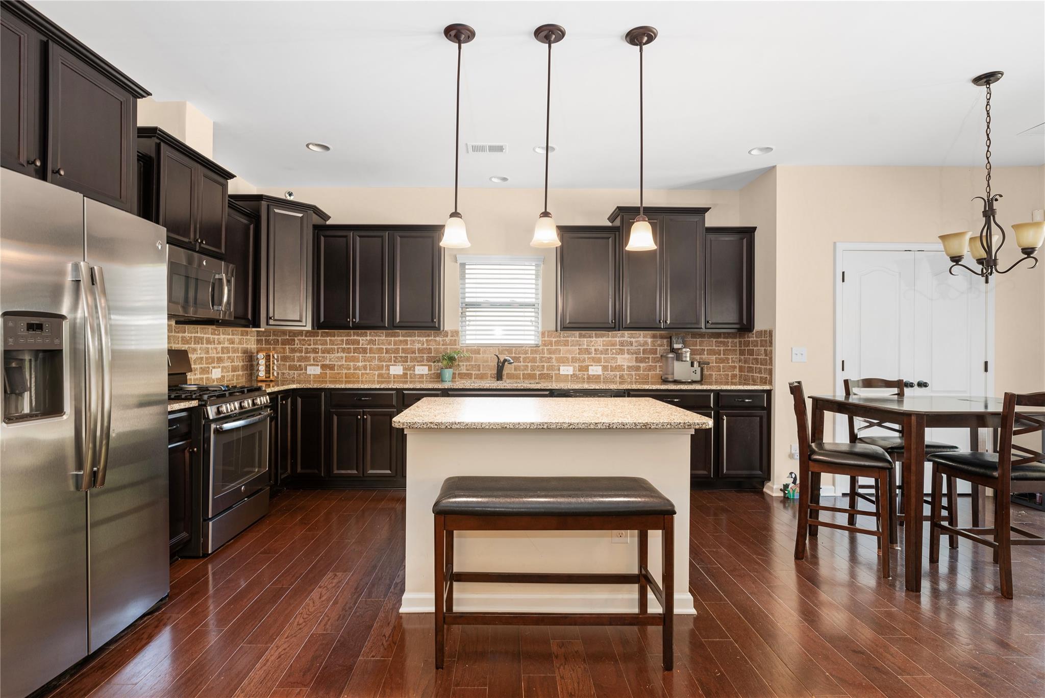 5704 Eleanor Rigby Road Charlotte, NC 28278 - Photo 5 of 35 Gallery Image 5