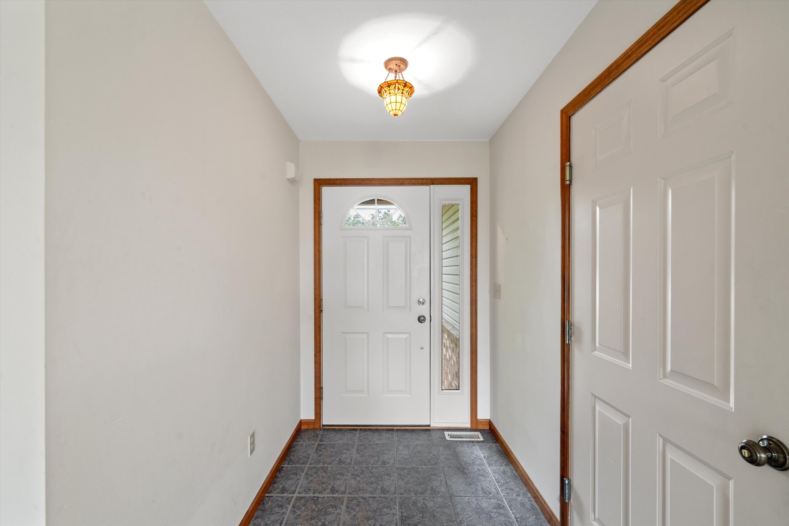 1510 Muehleisen Road Monroe, MI 48162 - Photo 8 of 67 21-DSC00689