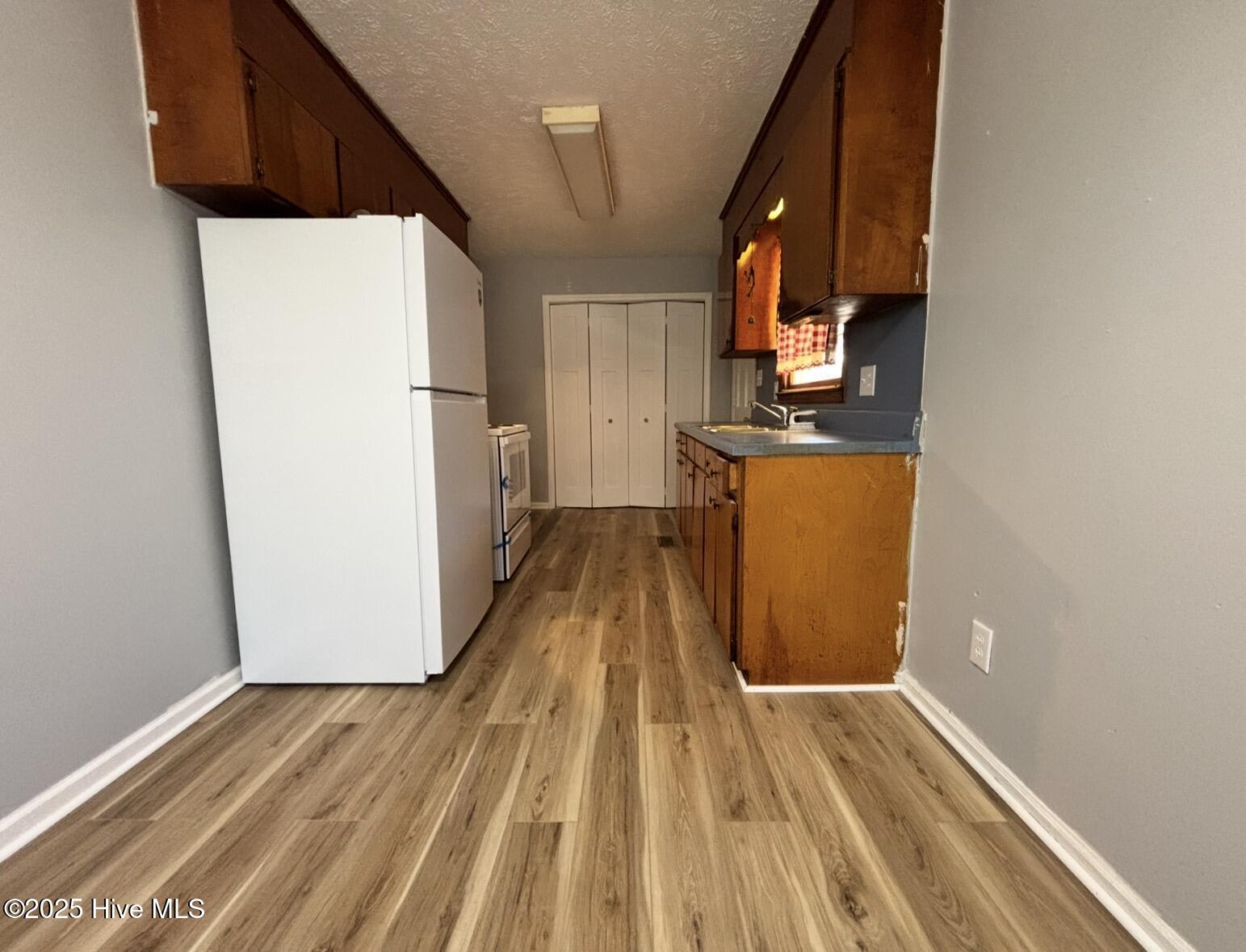 609 Poplar Street Rockingham, NC 28379 - Photo 6 of 16 kitchen