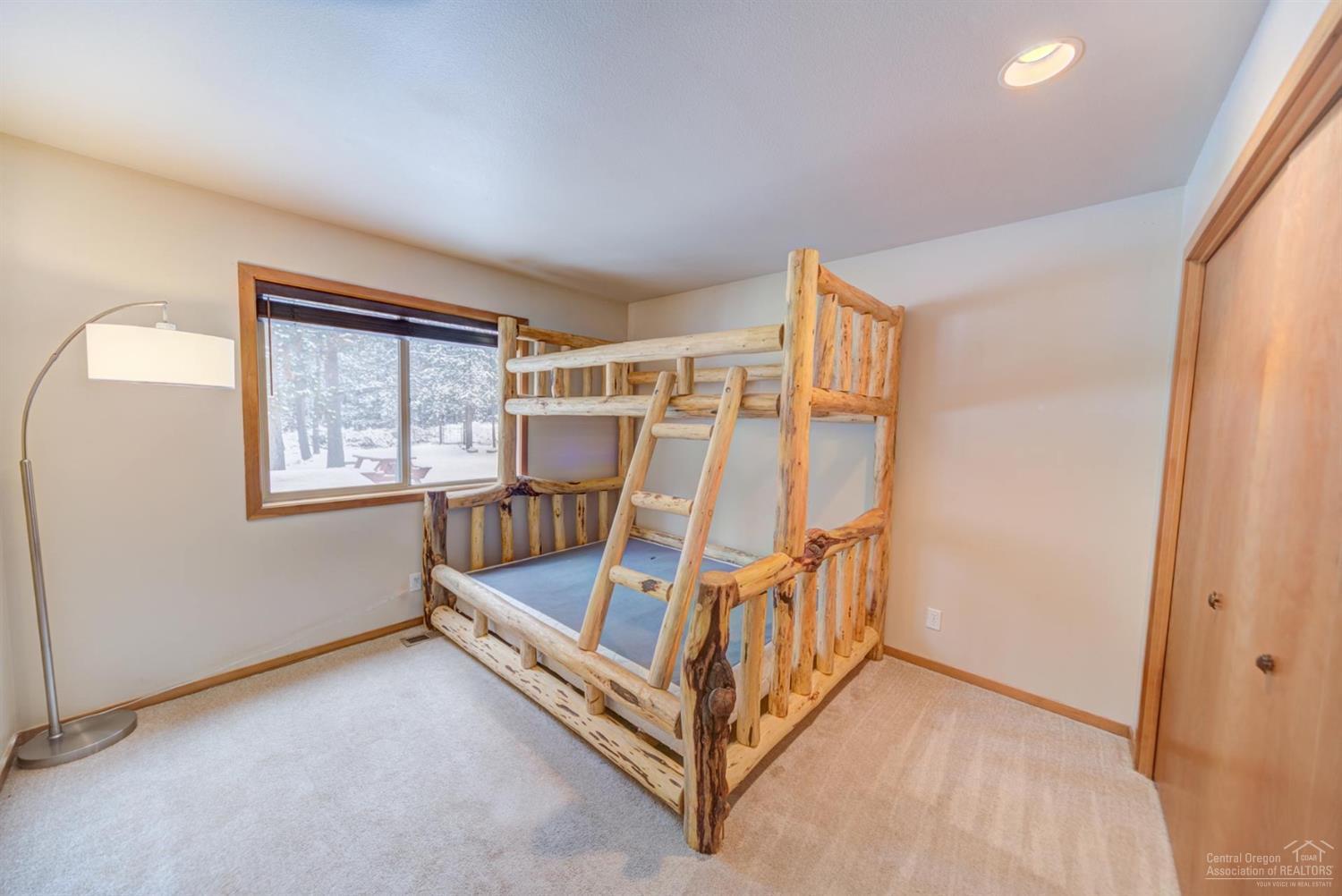 17230 Bakersfield Road Bend, OR 97707 - Photo 15 of 25 Additional Photo
