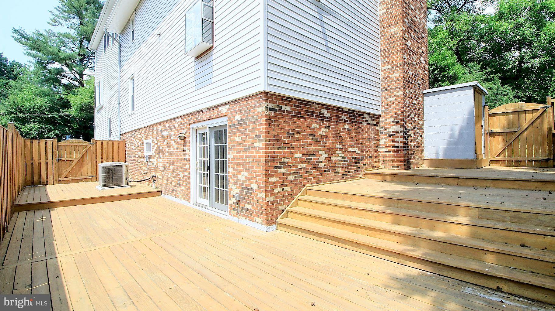 6740 Churchill Road McLean, VA 22101 - Photo 23 of 24 Exterior (Rear)