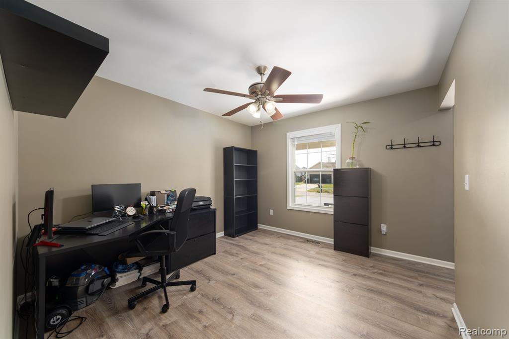 2383 Ava Howell, MI 48843 - Photo 11 of 30 Gallery Image 11