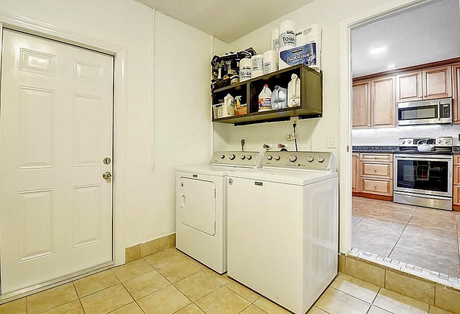 22106 Aquila Street Boca Raton, FL 33428 - Photo 17 of 45 utility room (2)