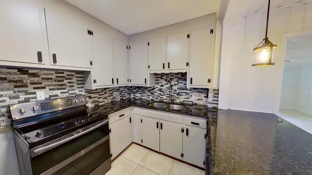 $3,000 | 6374 Hampton Drive North, St. Petersburg, FL 33710