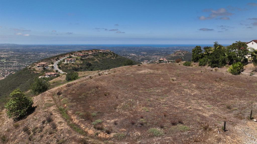 8473-75 Via Rancho Cielo Rancho Santa Fe, CA 92067 - Photo 2 of 31