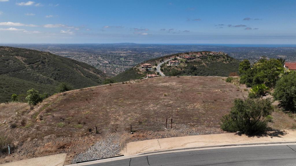 8473-75 Via Rancho Cielo Rancho Santa Fe, CA 92067 - Photo 3 of 31