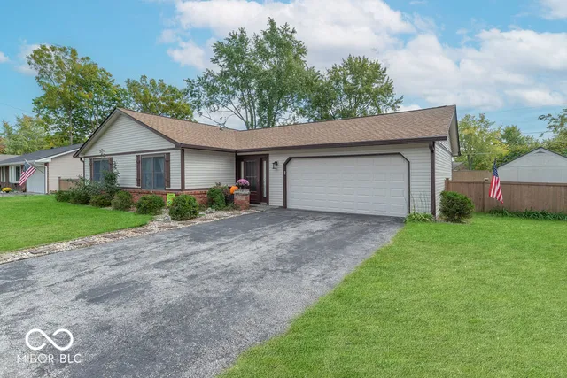 $299,900 | 609 Nelson Drive, Brownsburg, IN 46112