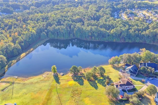 $550,000 | 460 Bay Grove Road Southeast, Loganville, GA 30052