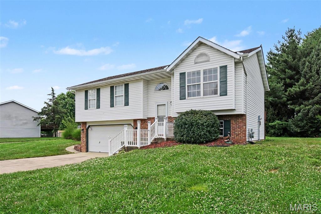 700 Copper Line Road Maryville, IL 62062 - Photo 4 of 45 Gallery Image 4