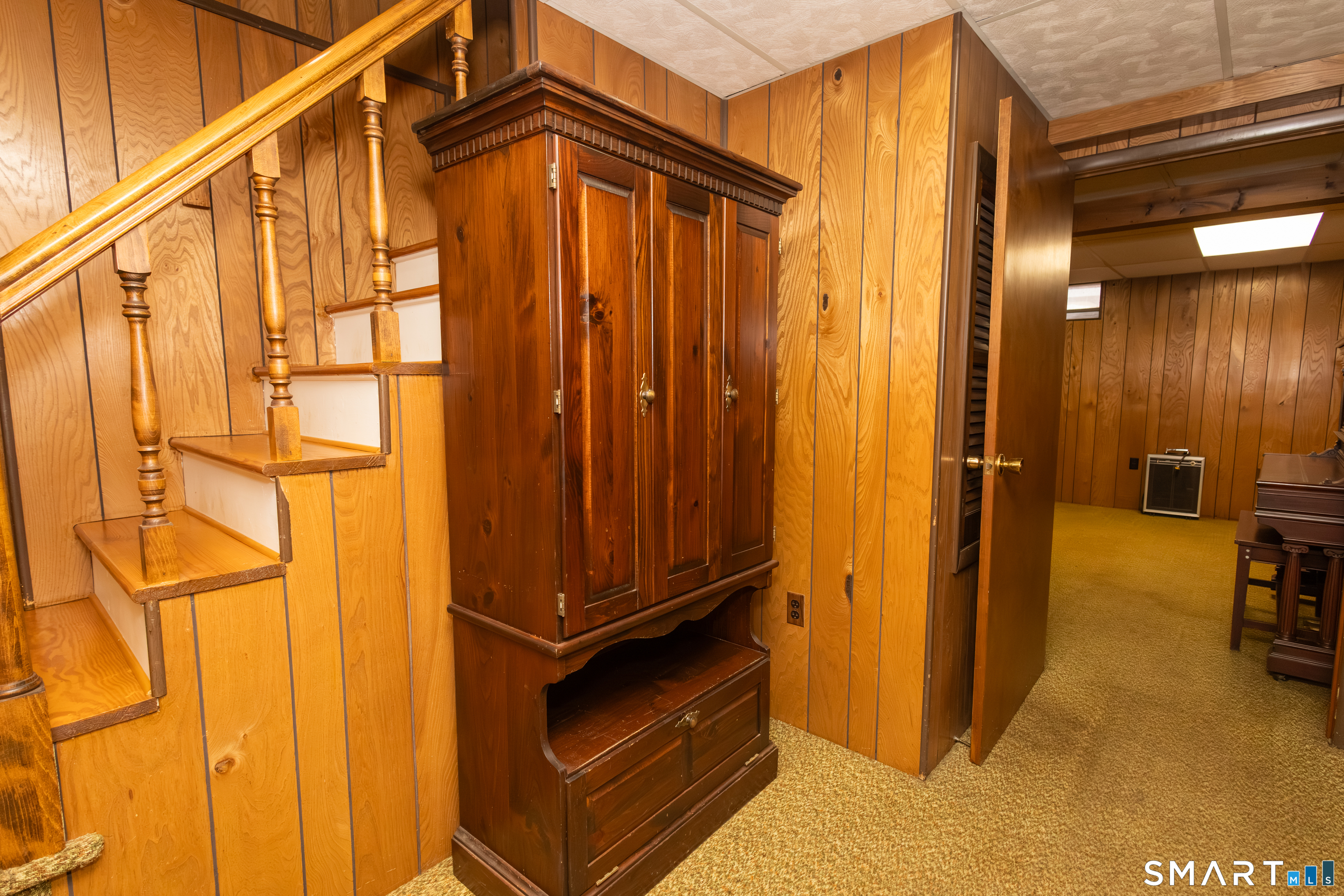 352 Carter Lane Southington, CT 06489 - Photo 36 of 40 a view of walk in closet