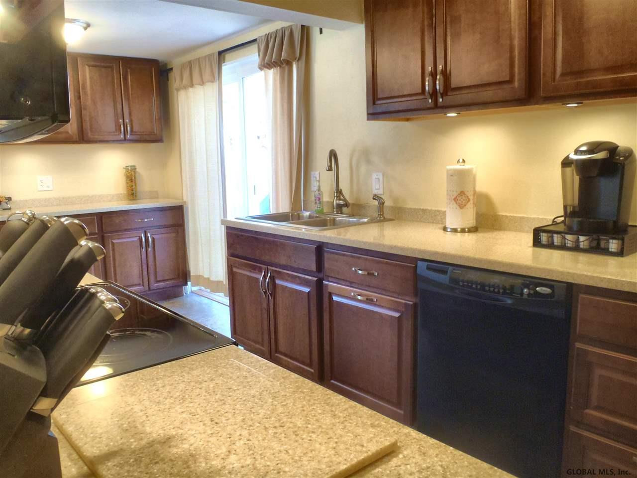 231 Thimbleberry Road Malta, NY 12020 - Photo 8 of 25 Photo 8