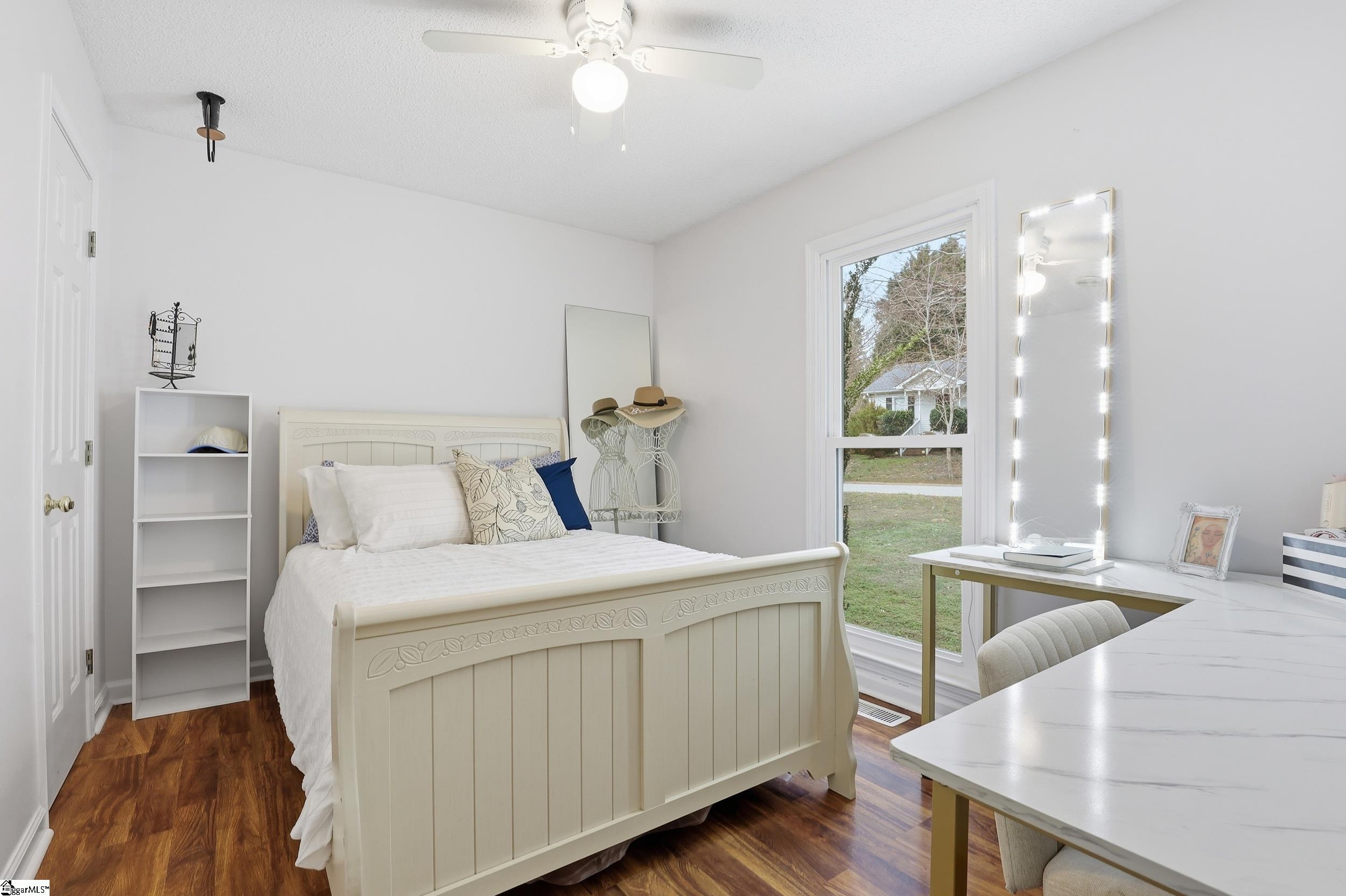 448 Timberview Lane Simpsonville, SC 29681 - Photo 14 of 31