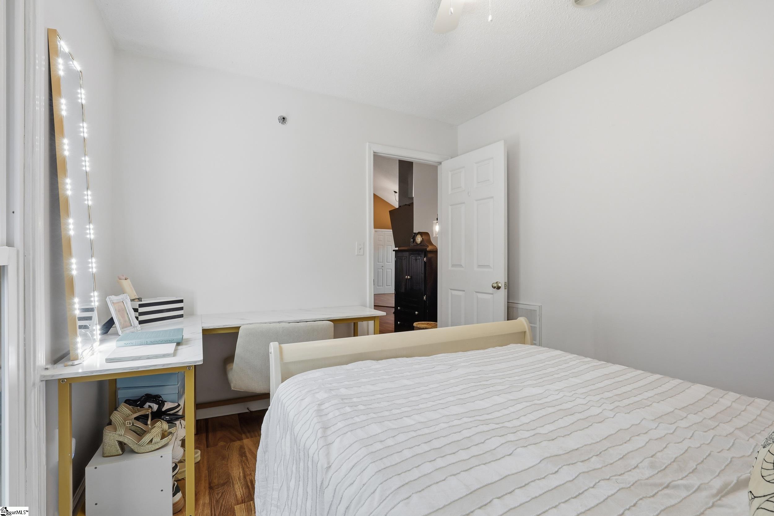 448 Timberview Lane Simpsonville, SC 29681 - Photo 15 of 31