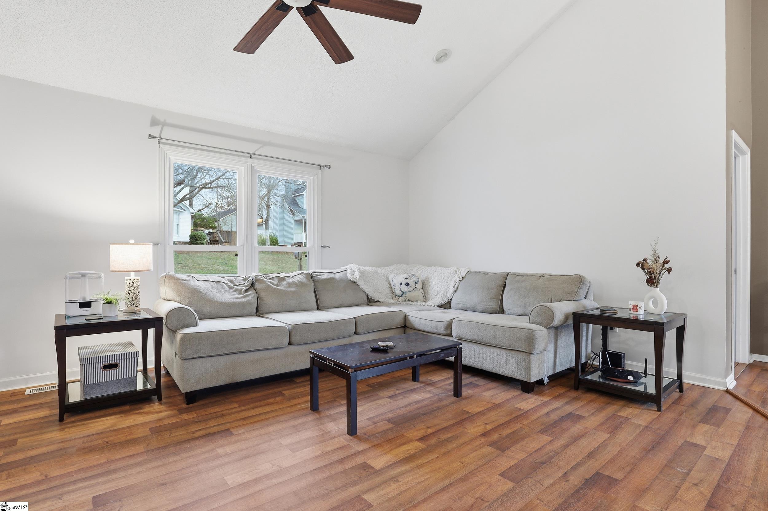 448 Timberview Lane Simpsonville, SC 29681 - Photo 3 of 31