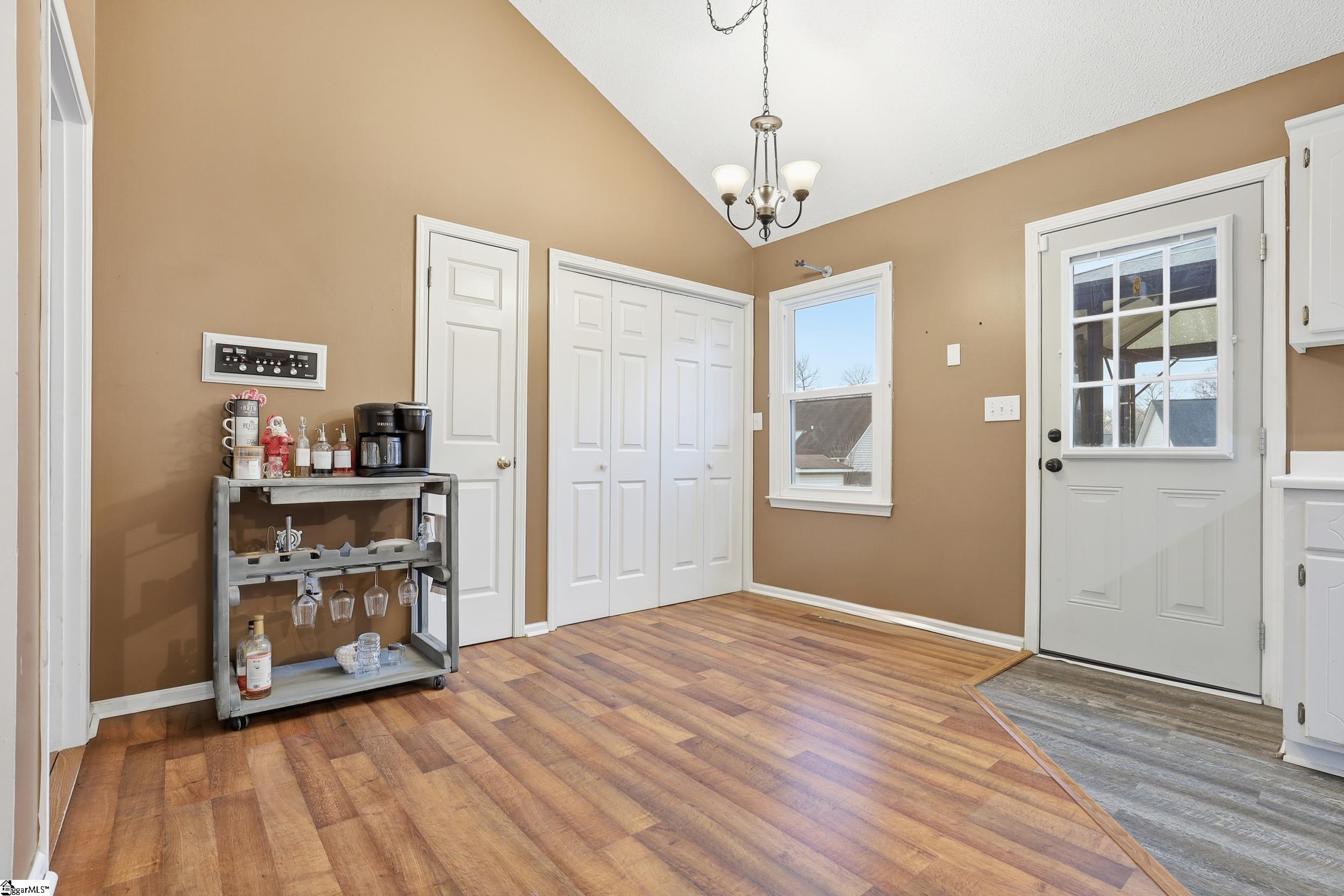 448 Timberview Lane Simpsonville, SC 29681 - Photo 6 of 31