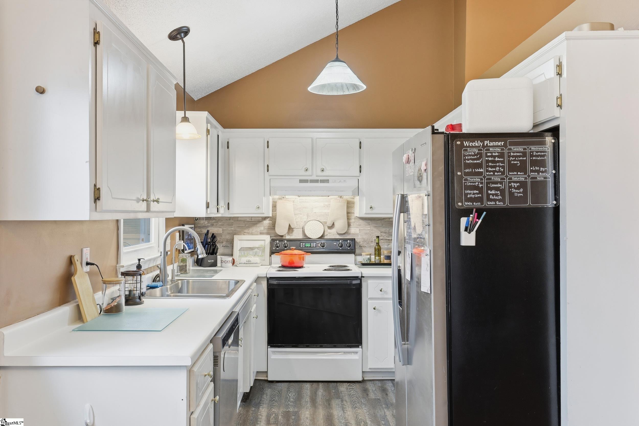 448 Timberview Lane Simpsonville, SC 29681 - Photo 8 of 31