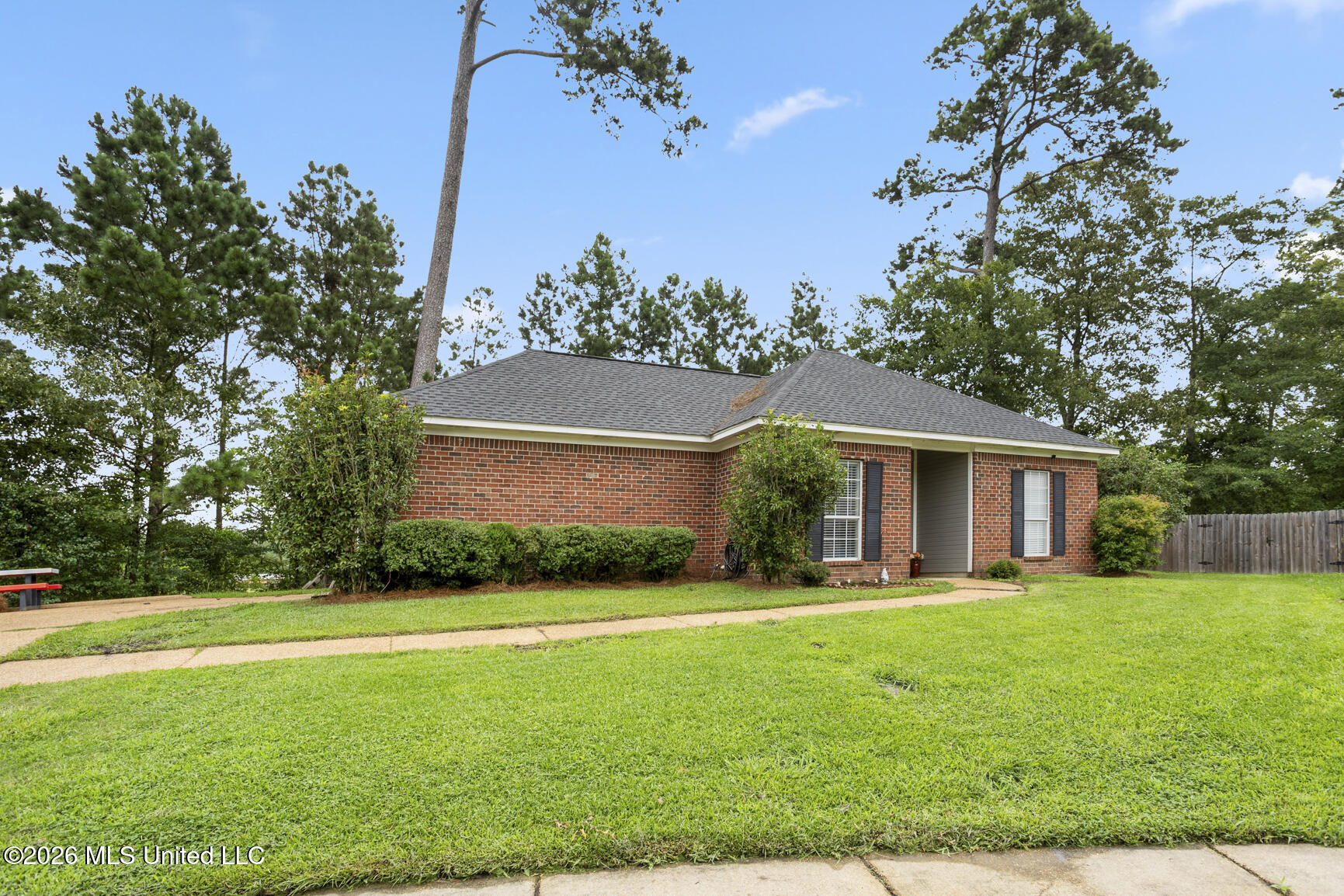 422 Oak Bend Brandon, MS 39047 - Photo 2 of 25 422 oak bend-3