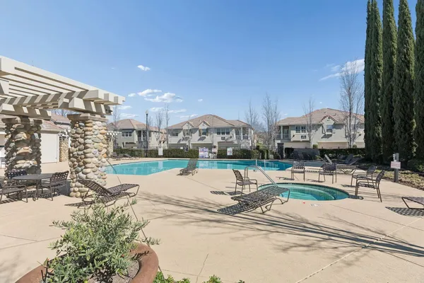 $425,000 | 1009 Esplanade Circle, Folsom, CA 95630