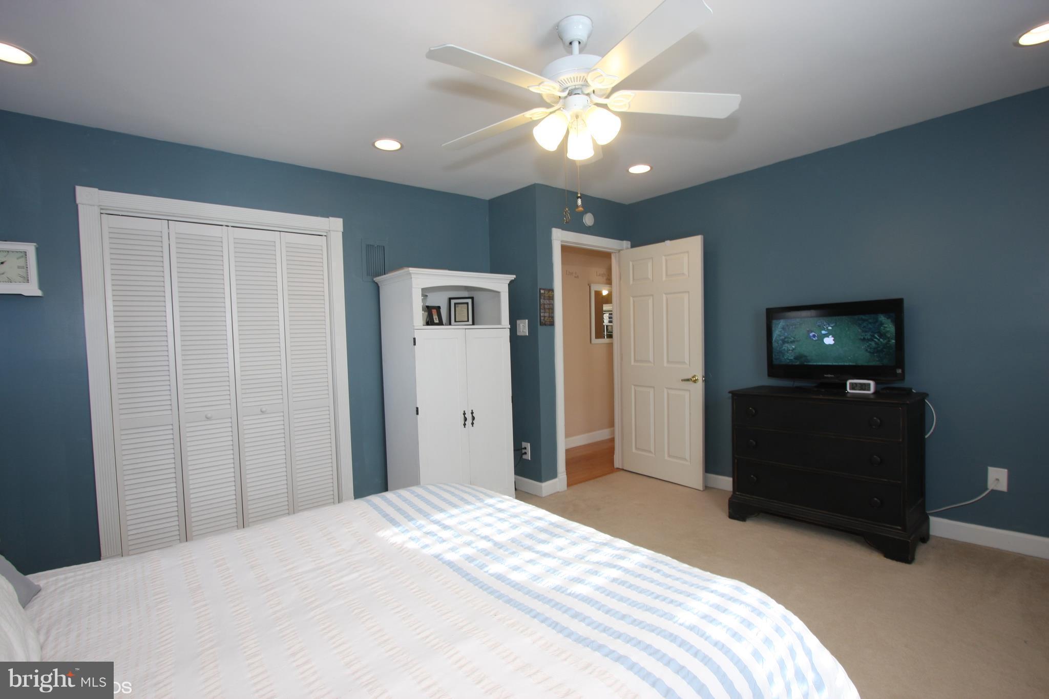 781 Powhatan Beach Road Pasadena, MD 21122 - Photo 17 of 21 Bedroom (Master)