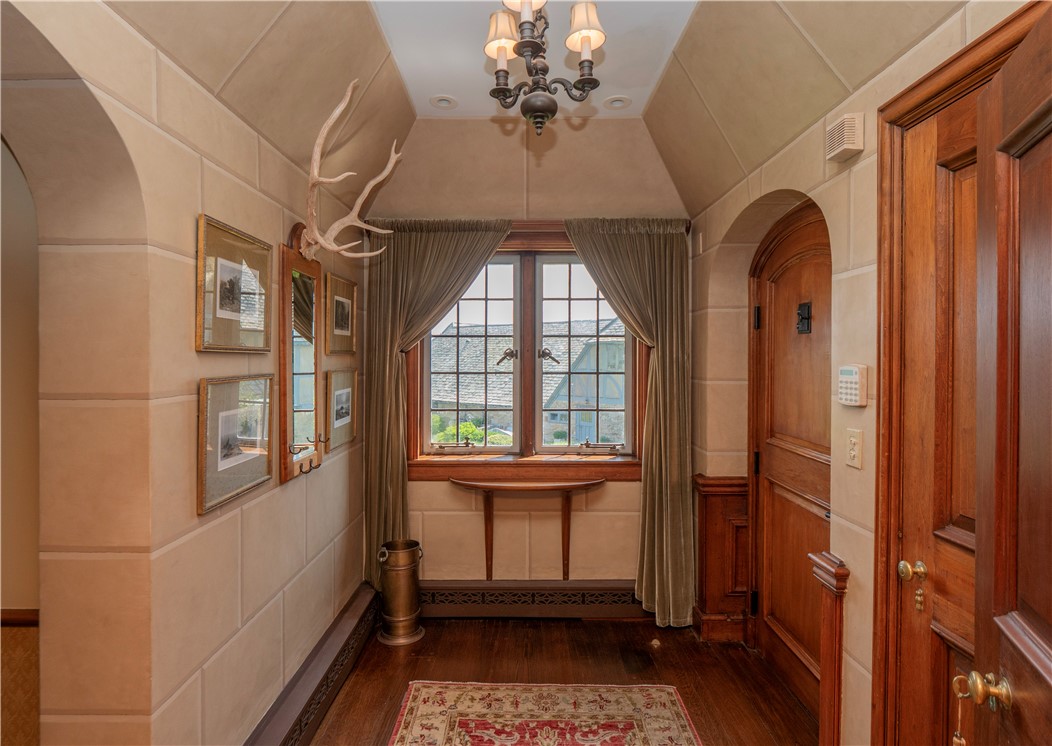 57 Ledge Road, Unit 2 Newport, RI 02840 - Photo 13 of 50 Front Door & Entry Foyer