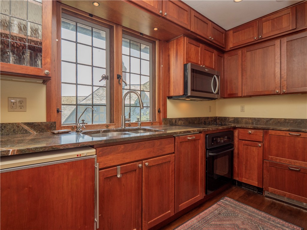 57 Ledge Road, Unit 2 Newport, RI 02840 - Photo 27 of 50 Kitchen off Center Hallway
