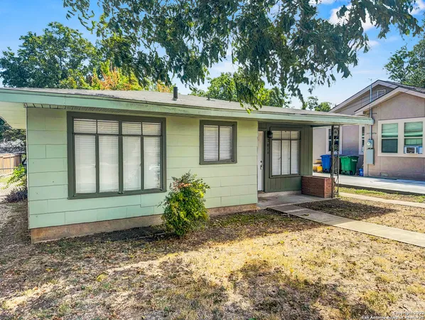 $1,050 | 2016 West Olmos Drive, San Antonio, TX 78201