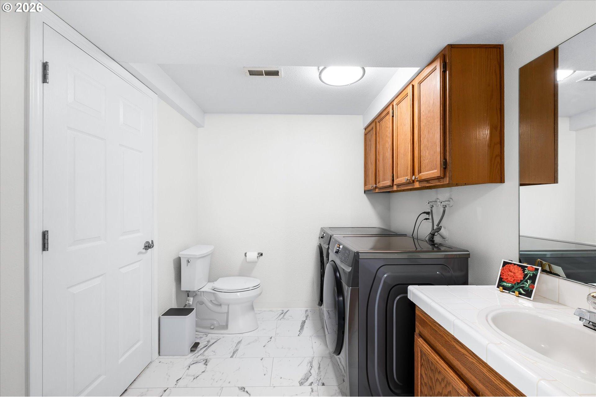 13415 Southwest Barlow Road Beaverton, OR 97008 - Photo 27 of 48 Laundry