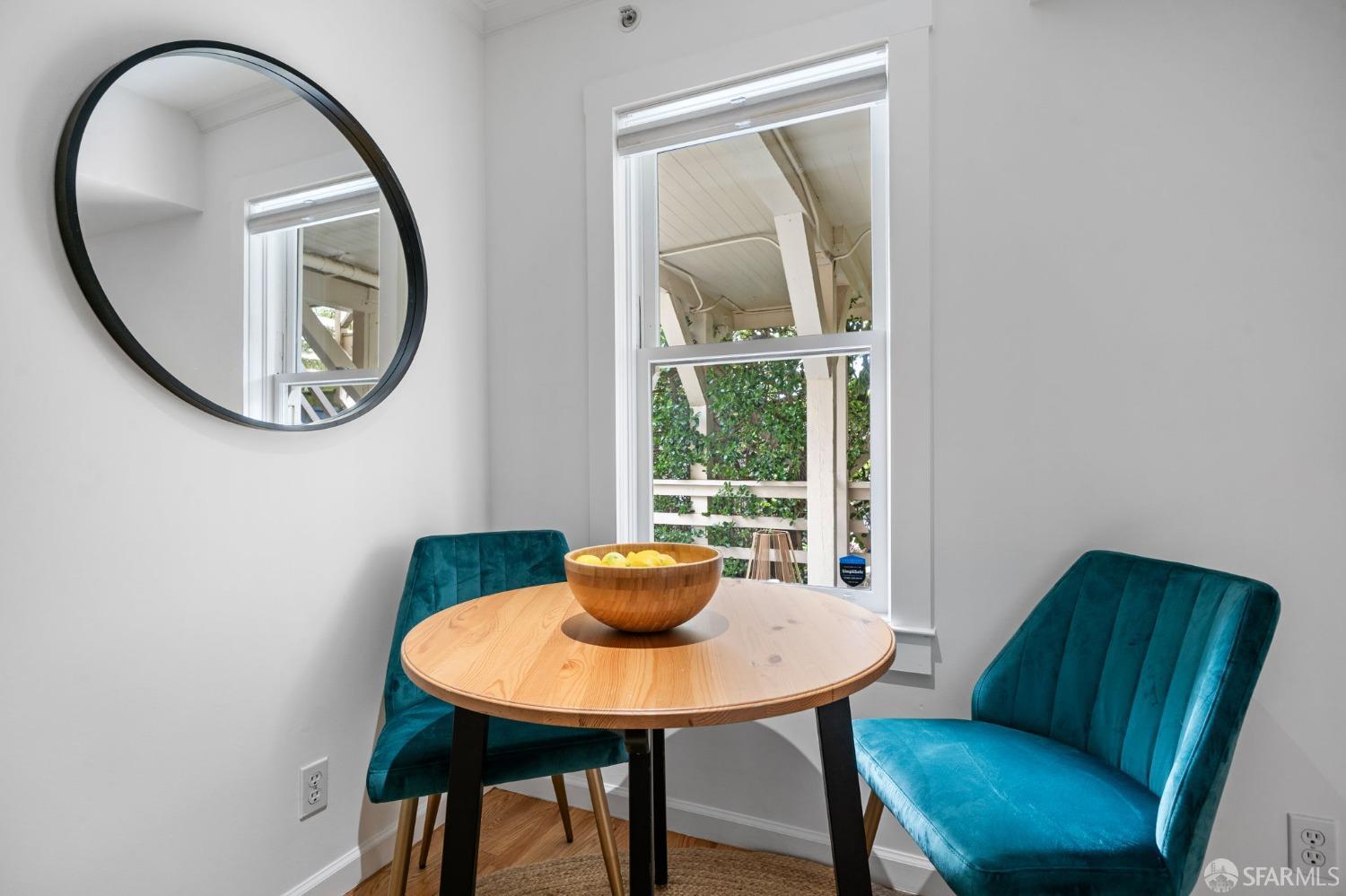 333 Cherry Street, Unit B San Francisco, CA 94118 - Photo 14 of 34 a view of a dining room with furniture and a potted plant
