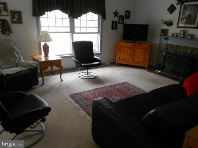 164 Johnson Road Conowingo, MD 21918 - Photo 5 of 14 Living Room