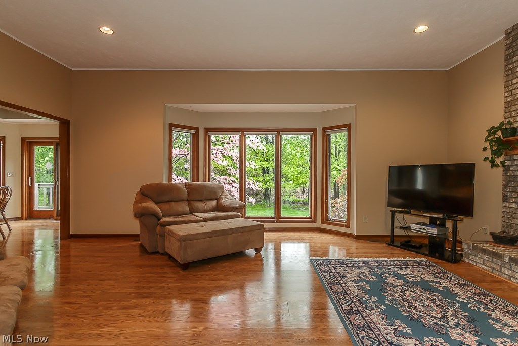 339 Longspur Road Highland Heights, OH 44143 - Photo 13 of 34