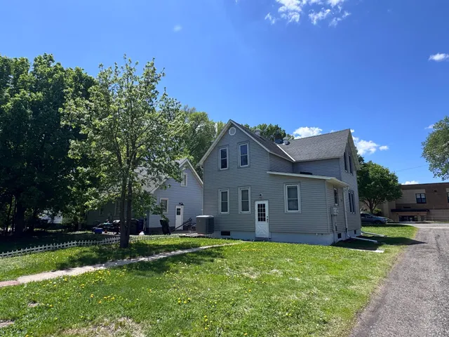 $145,000 | 915 South Union Avenue, Fergus Falls, MN 56537