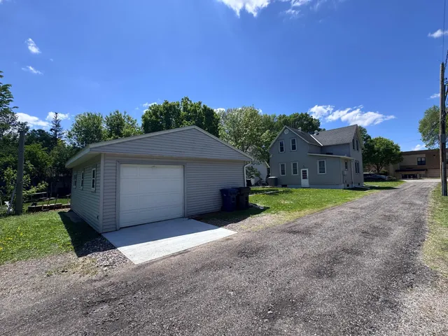 $145,000 | 915 South Union Avenue, Fergus Falls, MN 56537