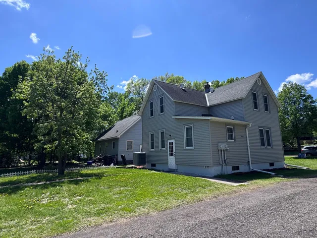 $145,000 | 915 South Union Avenue, Fergus Falls, MN 56537