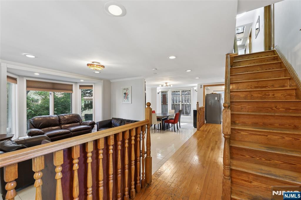 796 Old New Bridge Road Teaneck, NJ 07666 - Photo 8 of 38