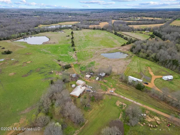 $450,000 | 2729 Davis Road, Benton, MS 39039