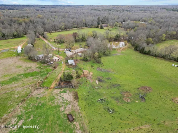 $450,000 | 2729 Davis Road, Benton, MS 39039