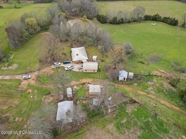 $450,000 | 2729 Davis Road, Benton, MS 39039