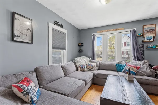 $389,900 | 75 Auburn Street, Brockton, MA 02302