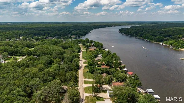 $23,500 | 1987 Lakeshore Drive, Cuba, MO 65453