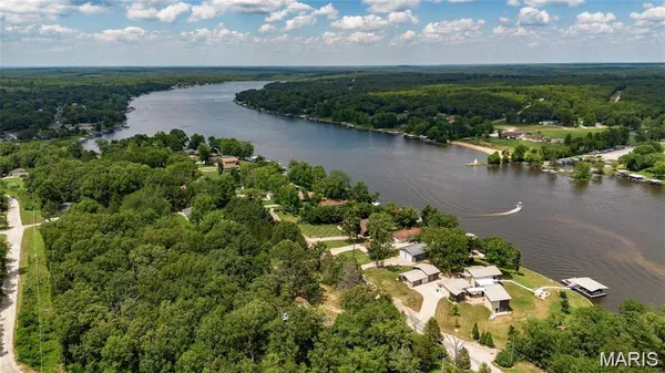 $23,500 | 1987 Lakeshore Drive, Cuba, MO 65453