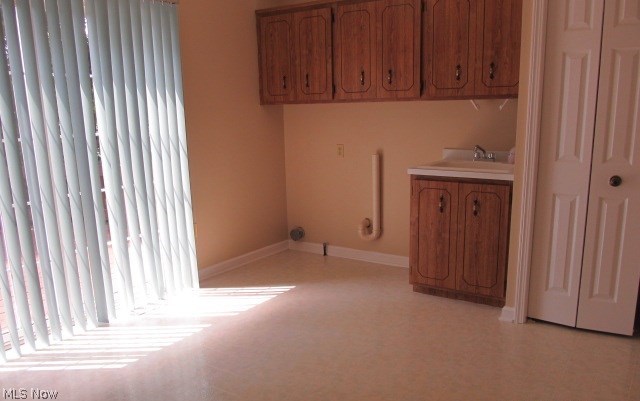 6458 Smith Road Brook Park, OH 44142 - Photo 8 of 9 Gallery Image 8