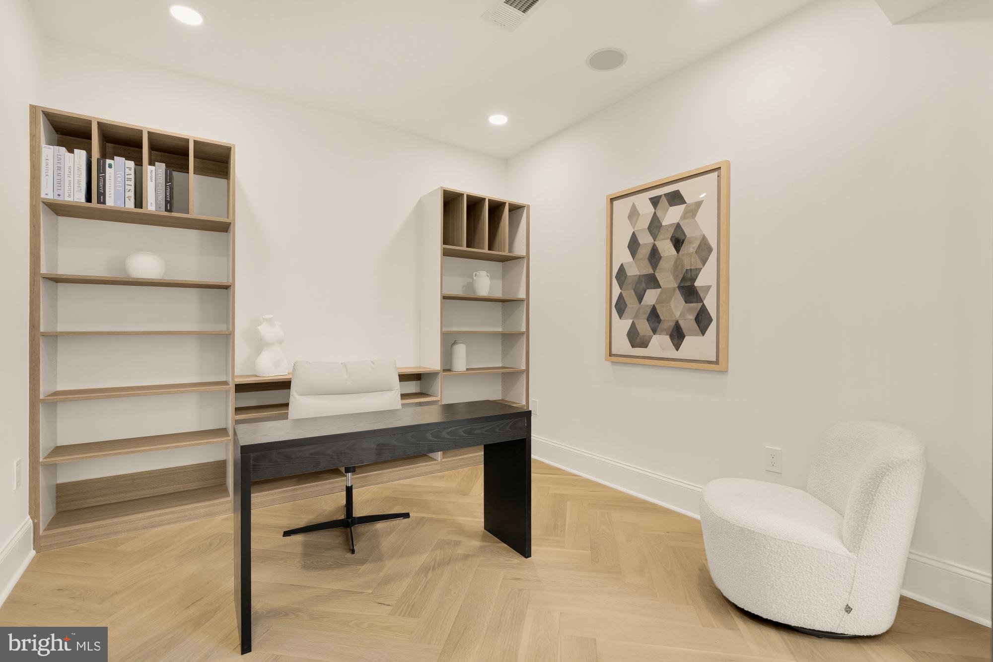 733 Euclid Street Northwest, Unit 303 Washington, DC 20001 - Photo 36 of 56