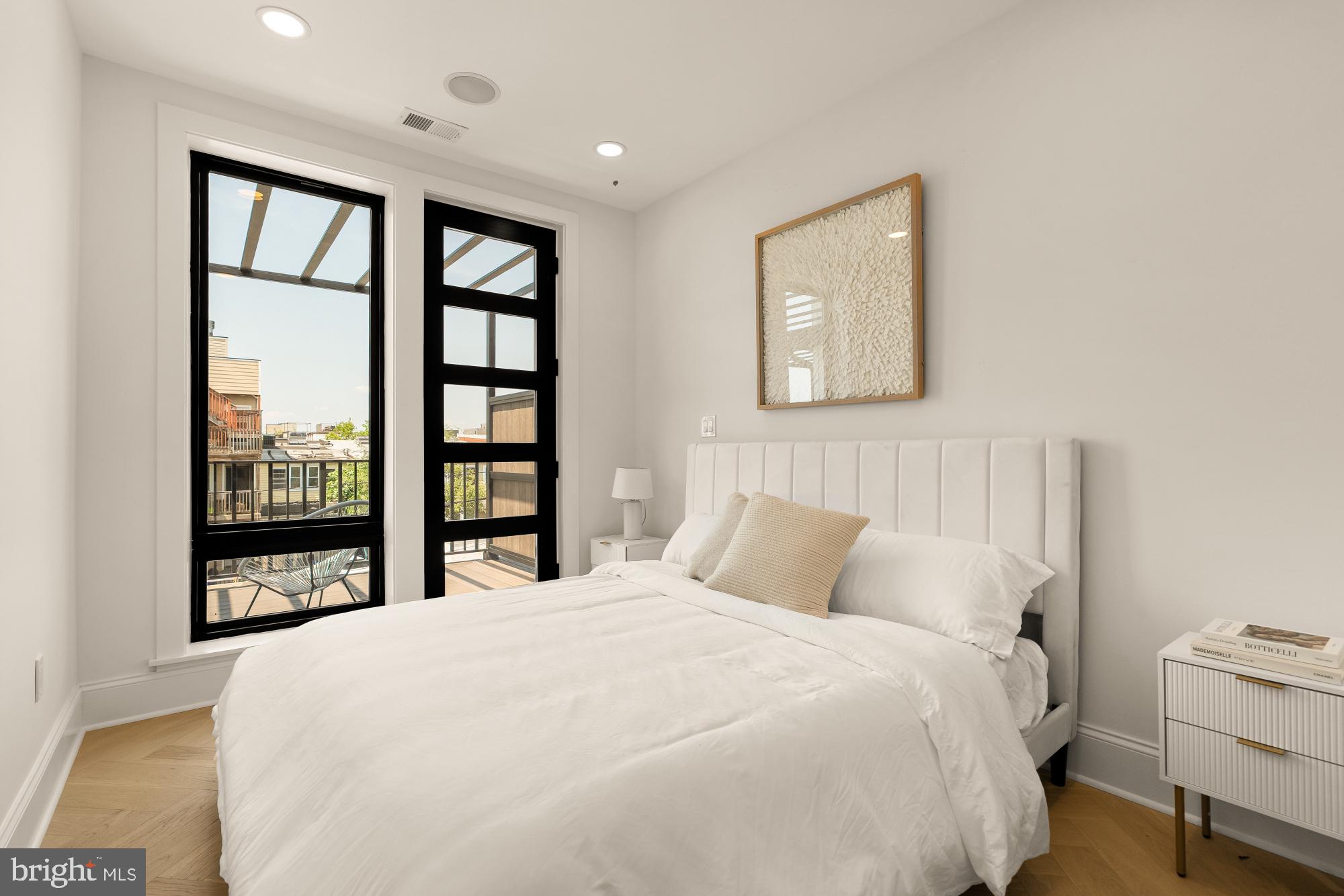 733 Euclid Street Northwest, Unit 303 Washington, DC 20001 - Photo 45 of 56