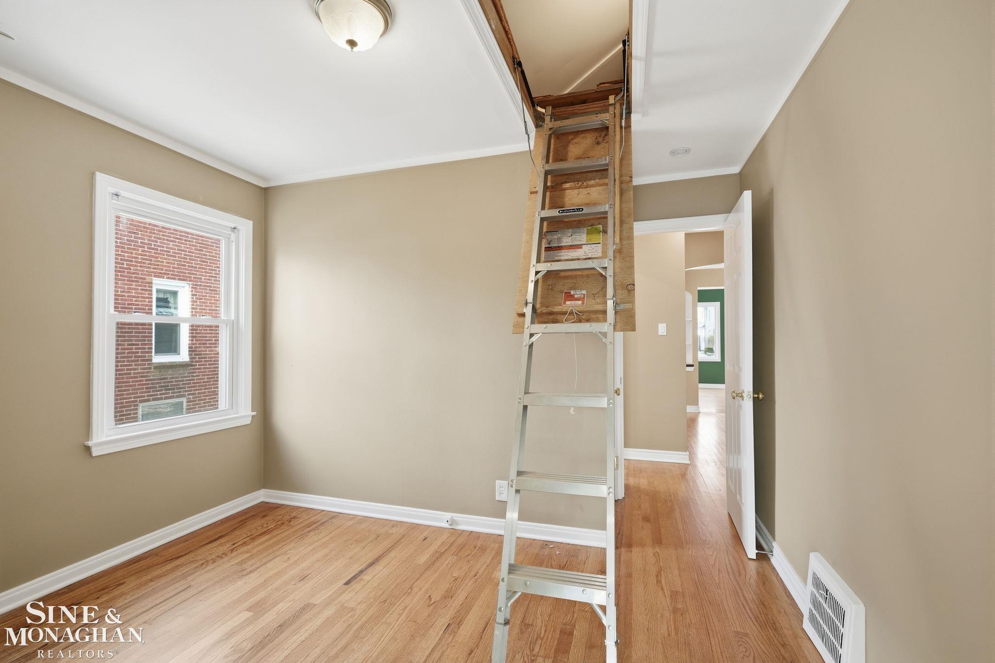 1641 Hampton Road Grosse Pointe Woods, MI 48236 - Photo 38 of 70