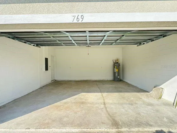 $1,995 | 769 Marion Oaks Pass, Ocala, FL 34473